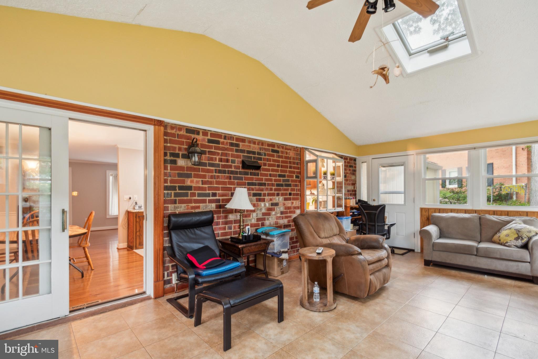 13027 Ingleside Dr