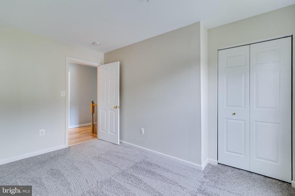 8707 FRAN DEL DRIVE