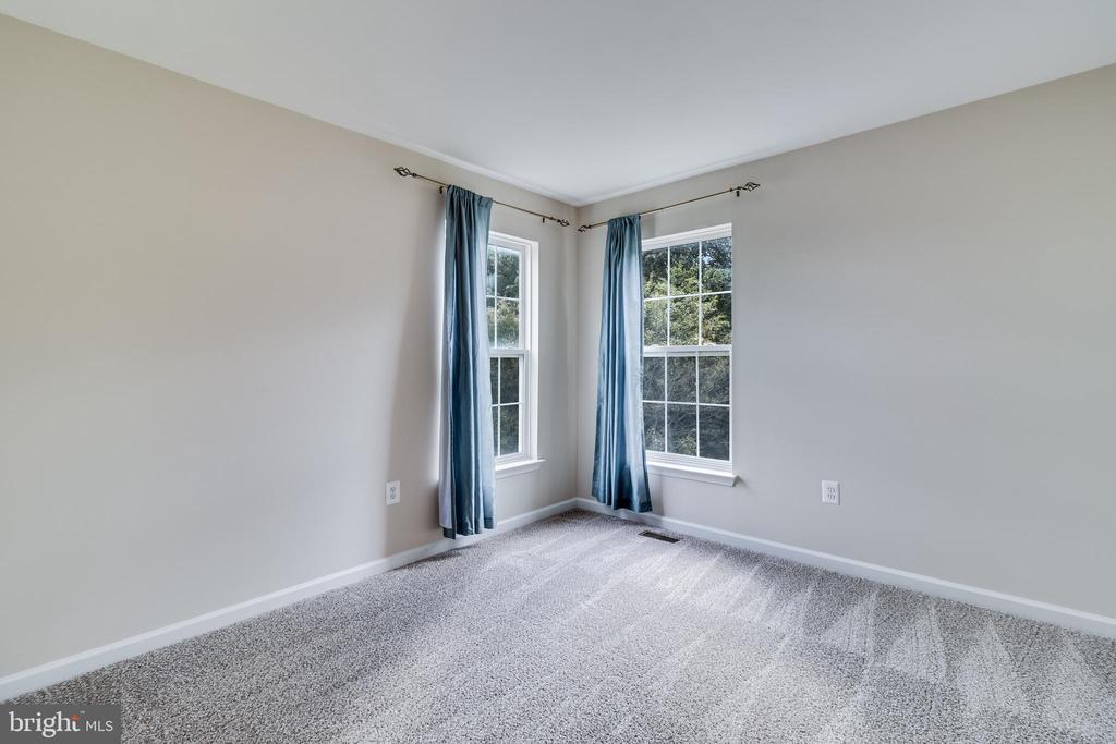 8707 FRAN DEL DRIVE