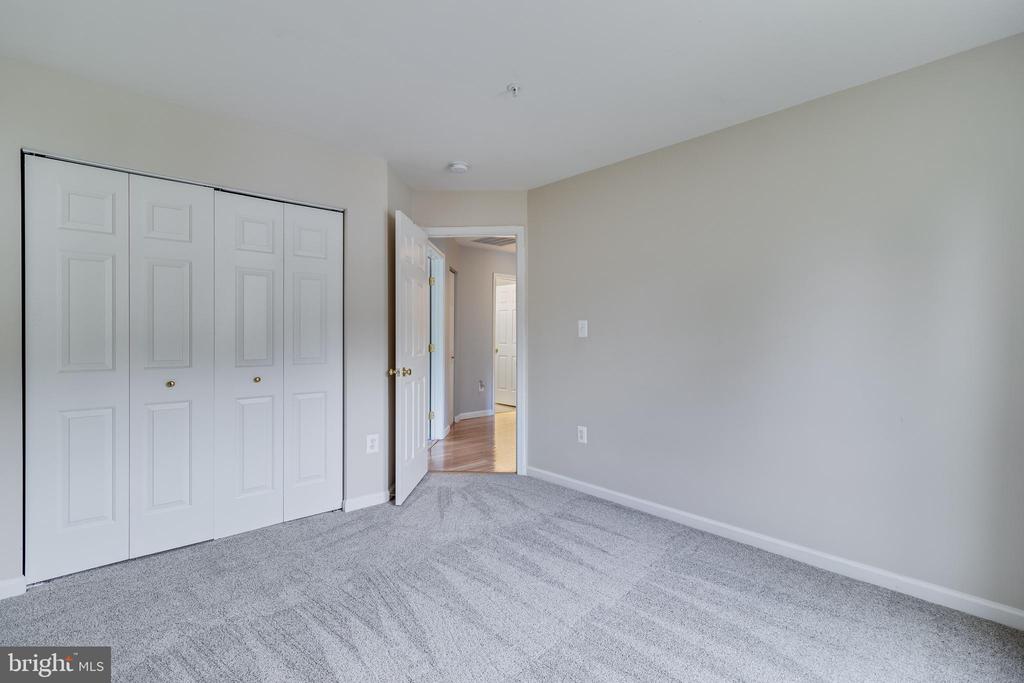 8707 FRAN DEL DRIVE