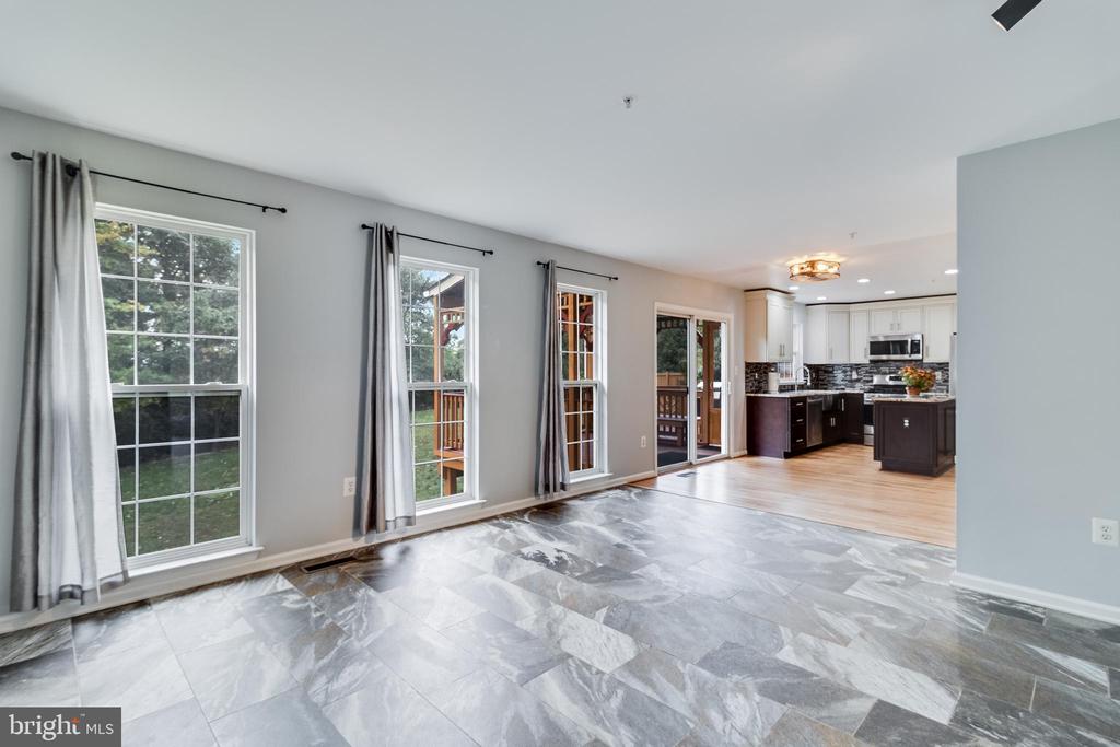8707 FRAN DEL DRIVE