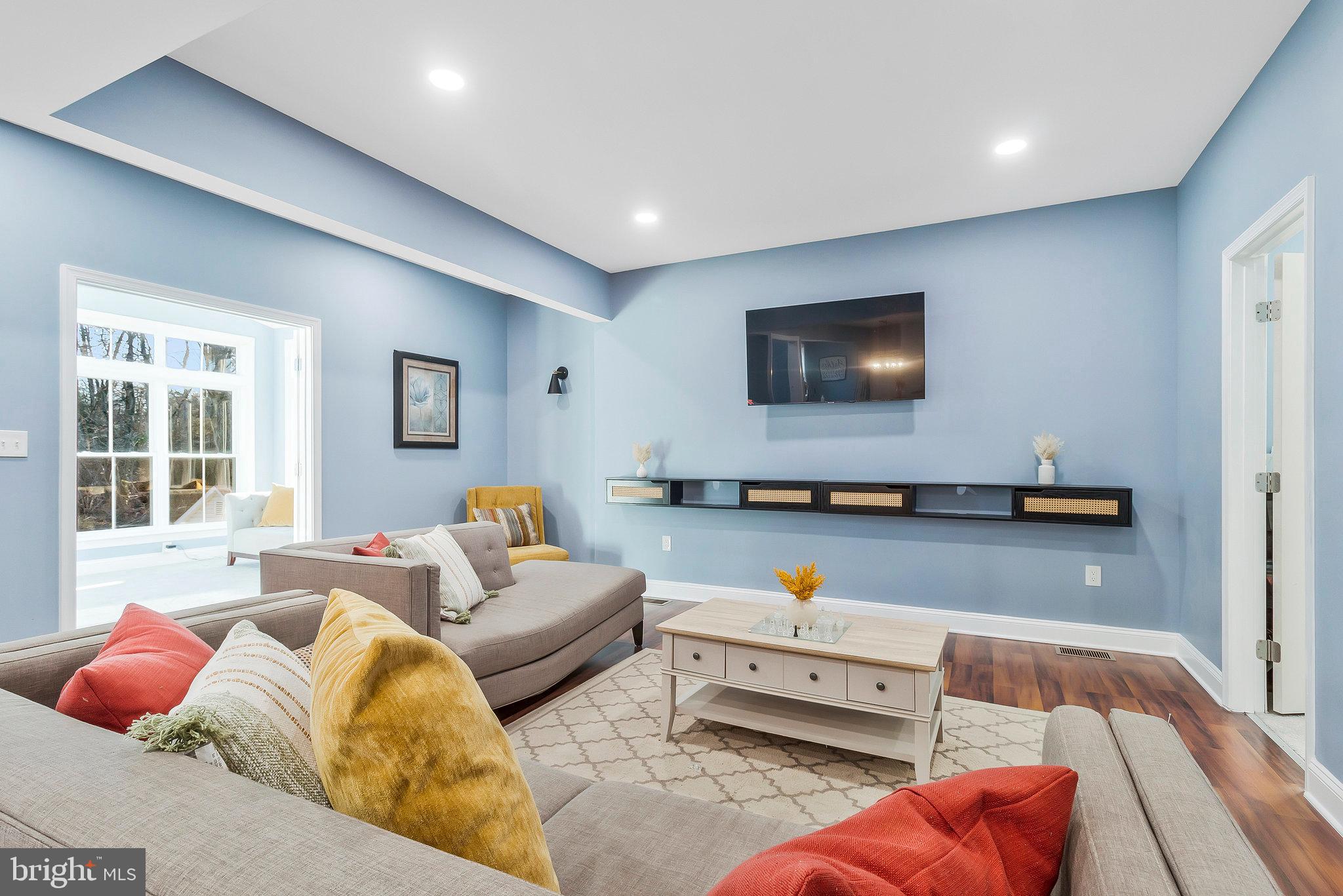 72 Herrington Dr