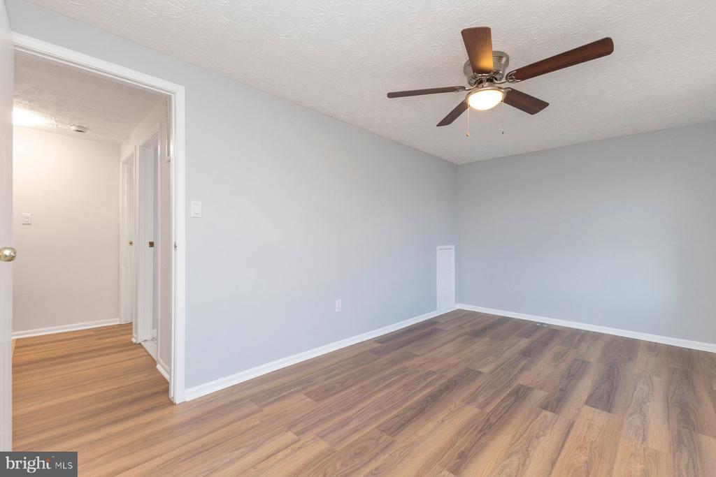 11985 BELTSVILLE DR