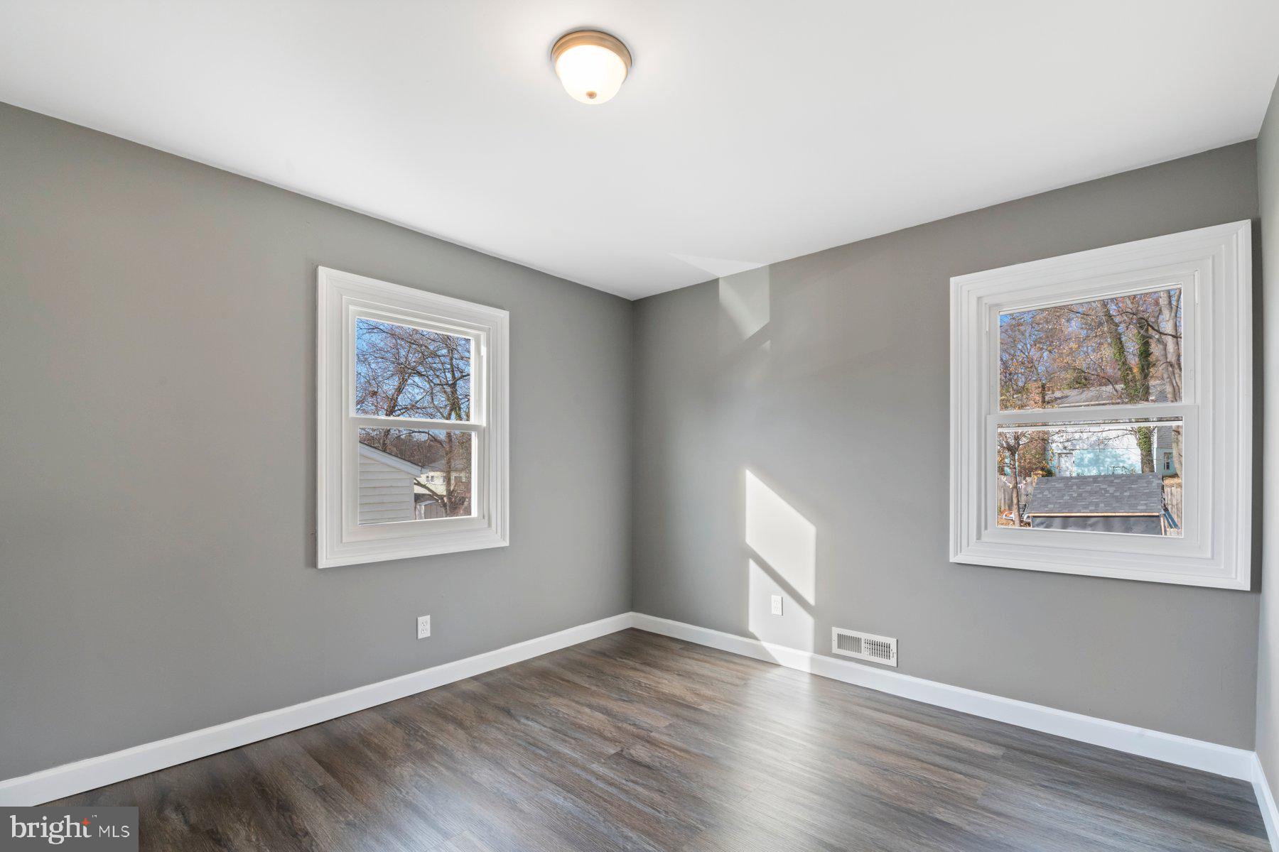 3818 Thornwood Rd