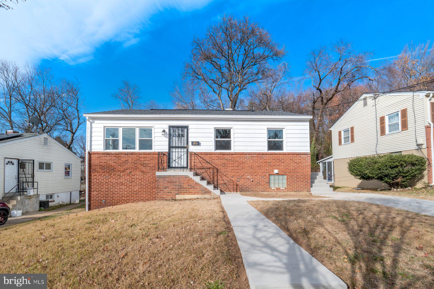 3818 Thornwood Rd