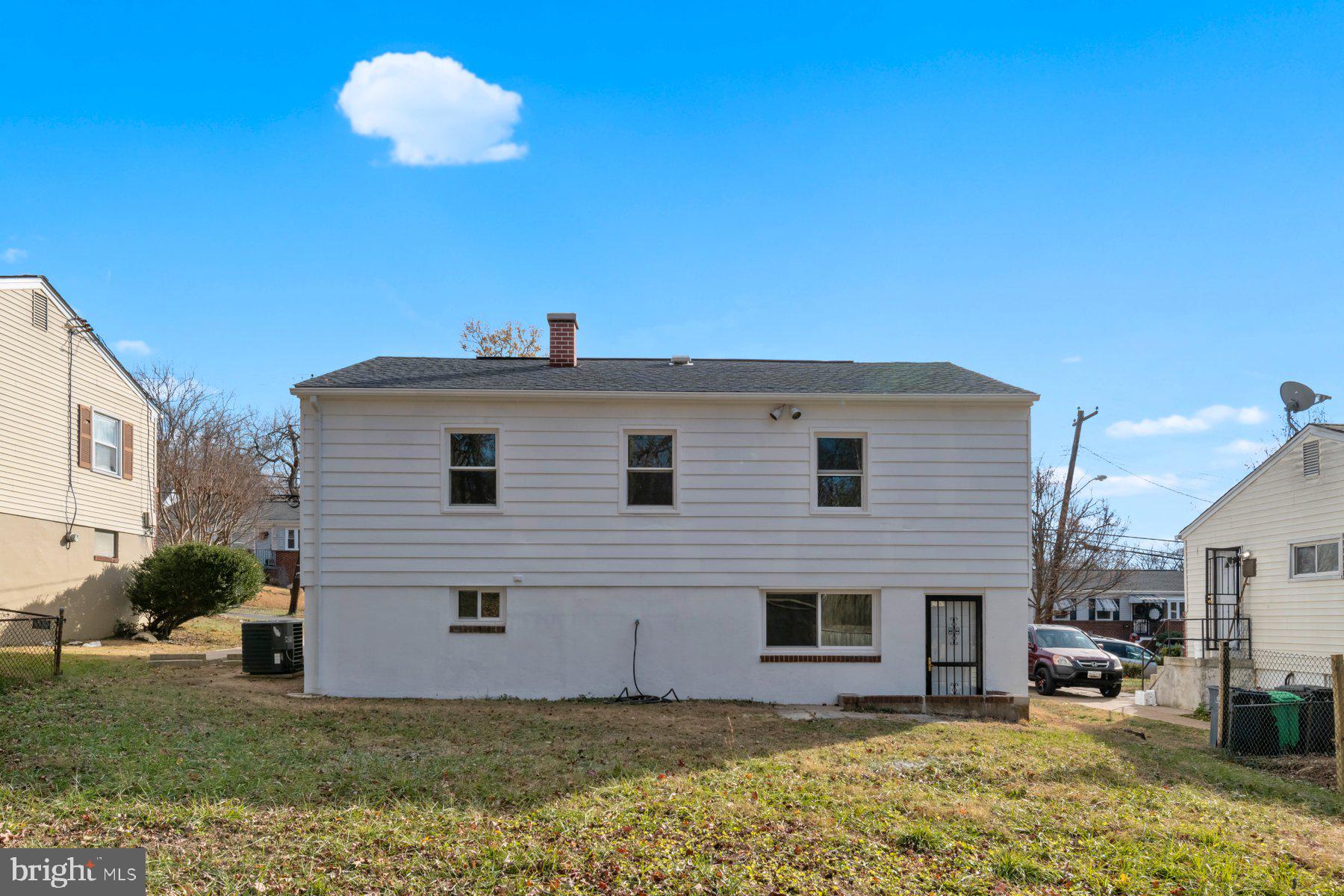 3818 Thornwood Rd