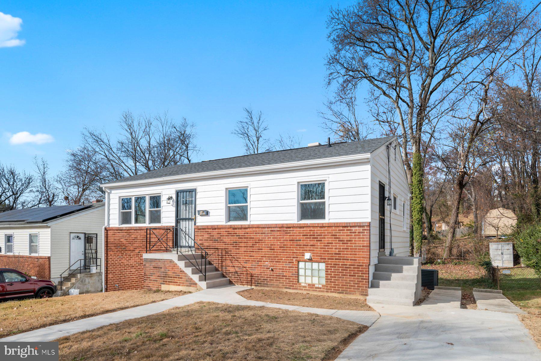 3818 Thornwood Rd
