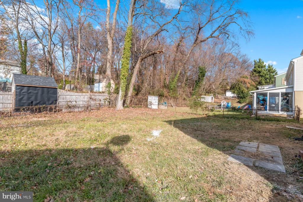 3818 Thornwood Rd