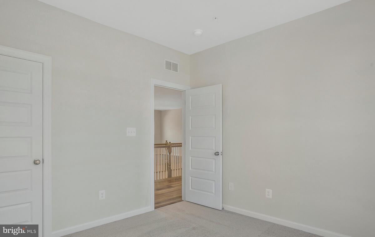 5612 SAVANNAH DRIVE
