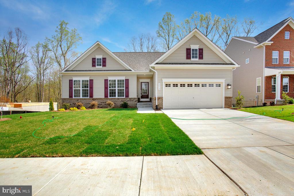 5612 SAVANNAH DRIVE