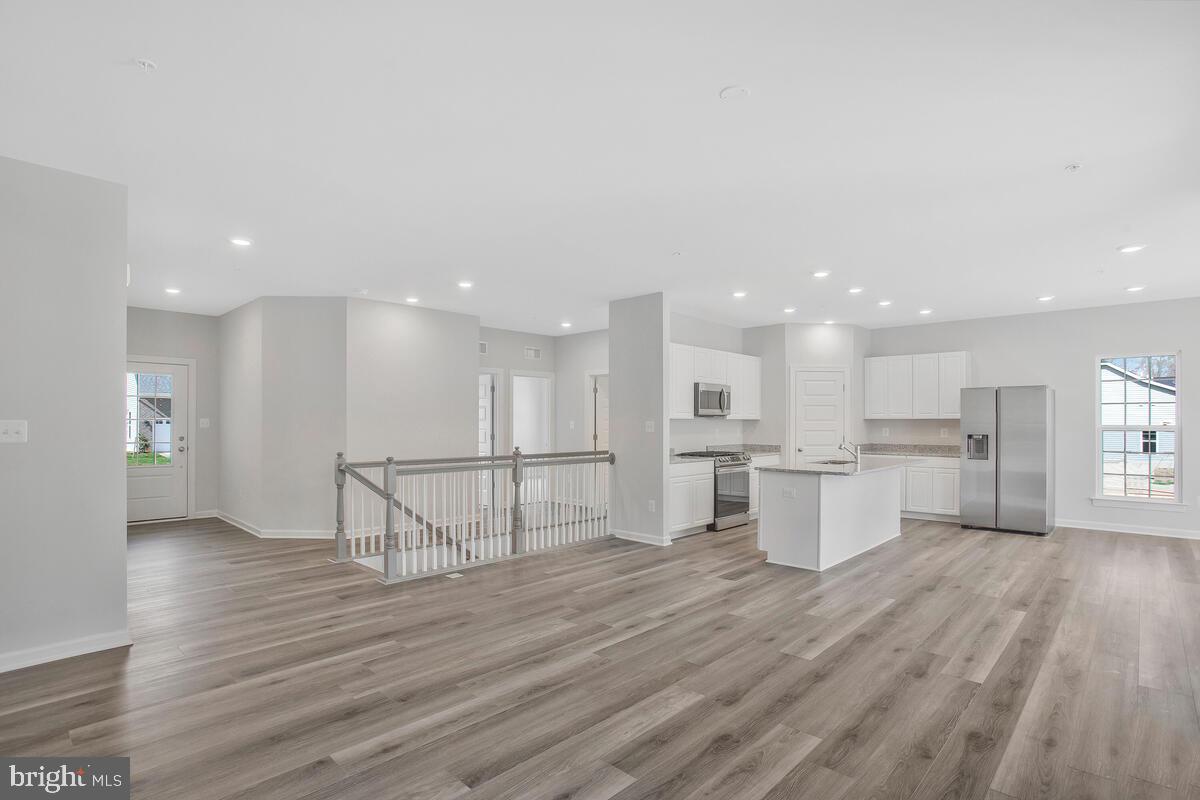 5612 SAVANNAH DRIVE