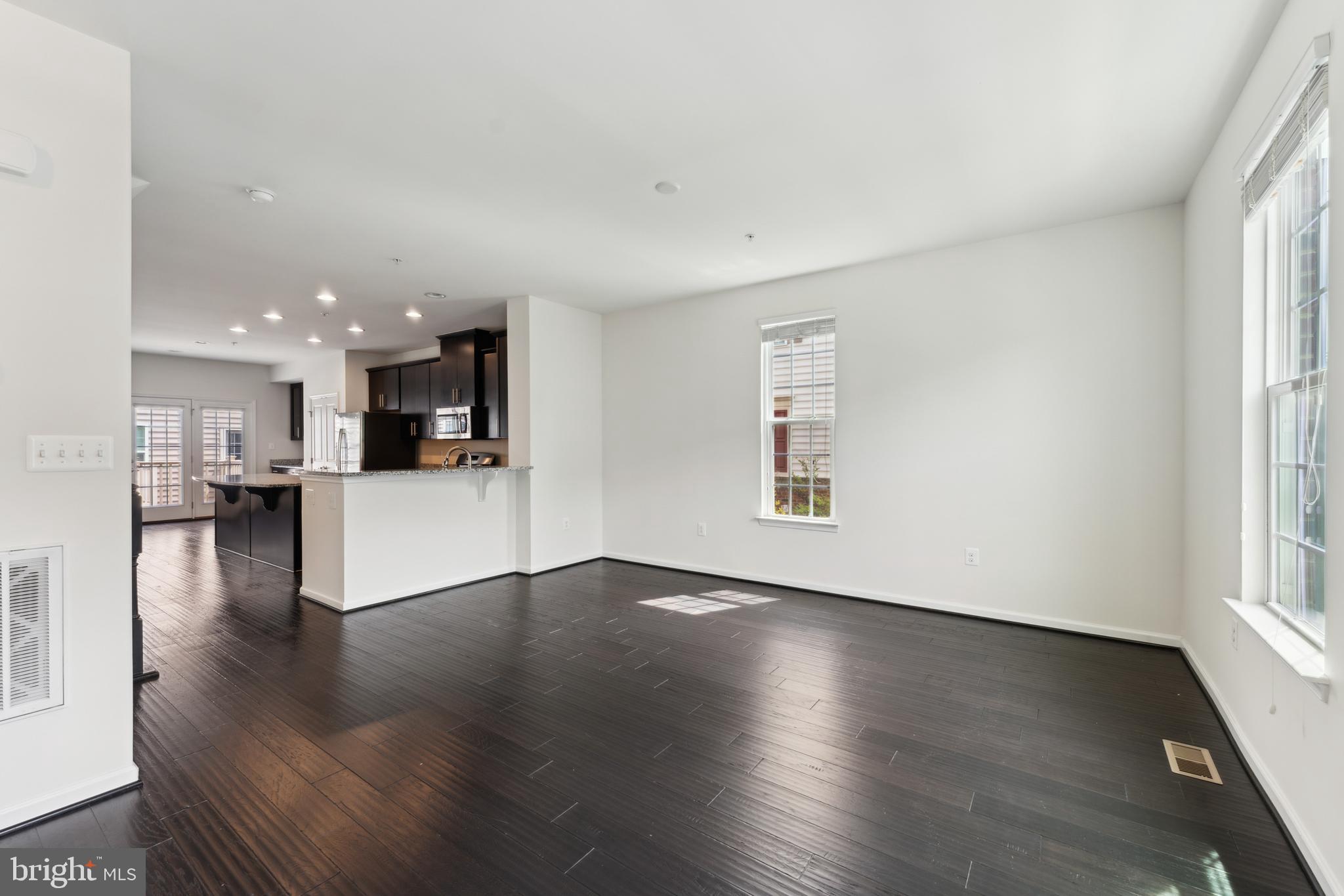 5310 Smiths Cove Ln