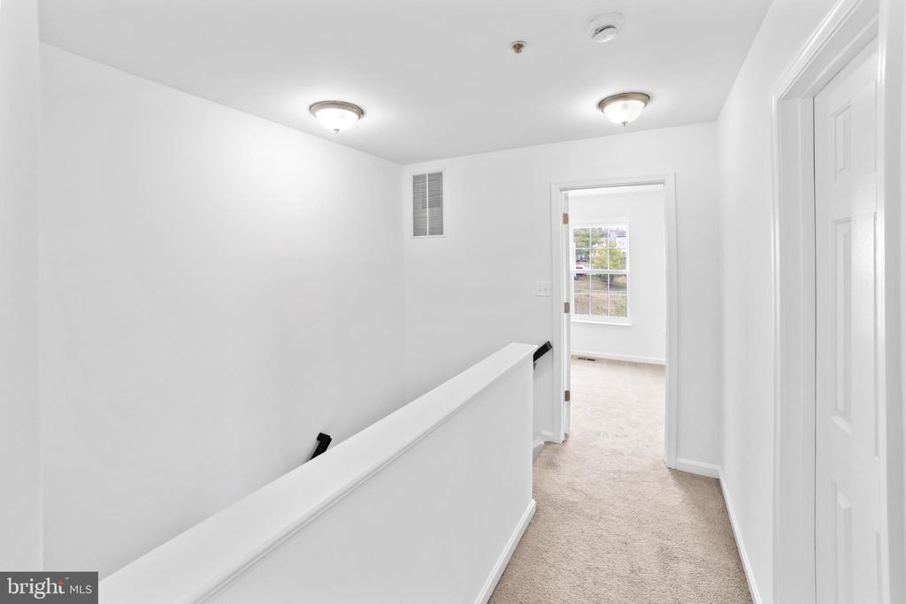 6918 DIAMOND COURT