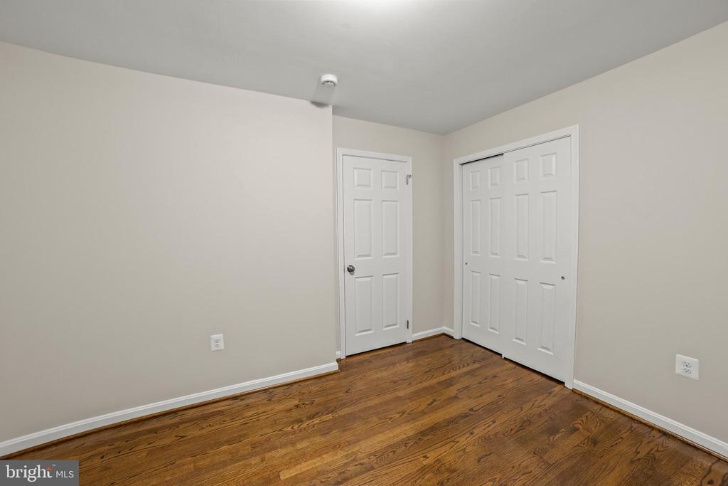 12 NOTLEY ROAD