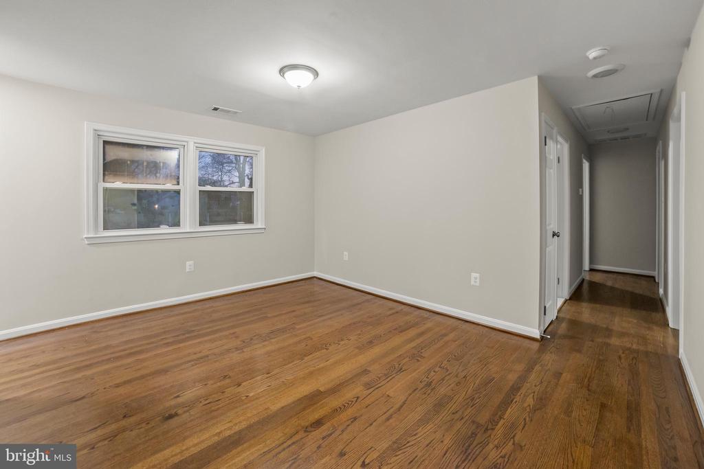 12 NOTLEY ROAD