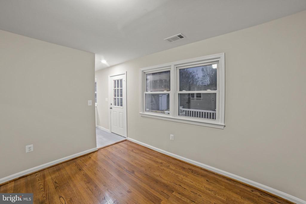 12 NOTLEY ROAD