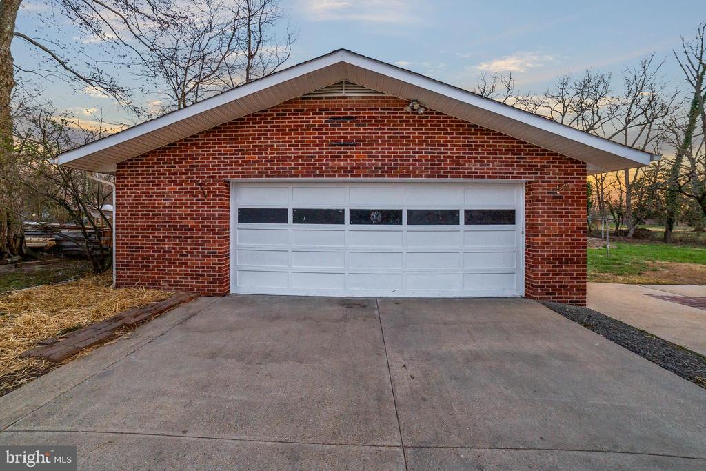 12 NOTLEY ROAD