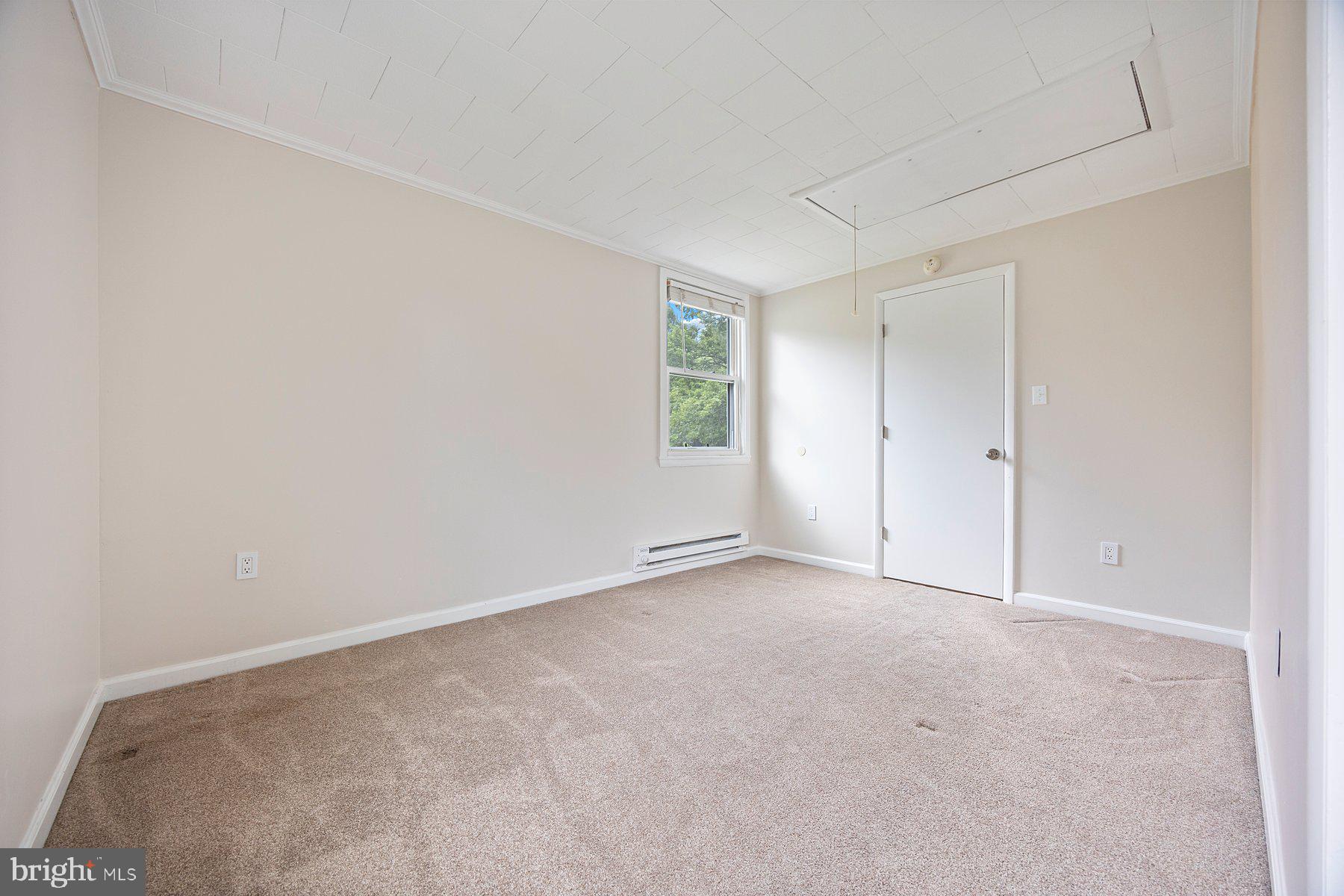 8-A Laurel Hill Rd