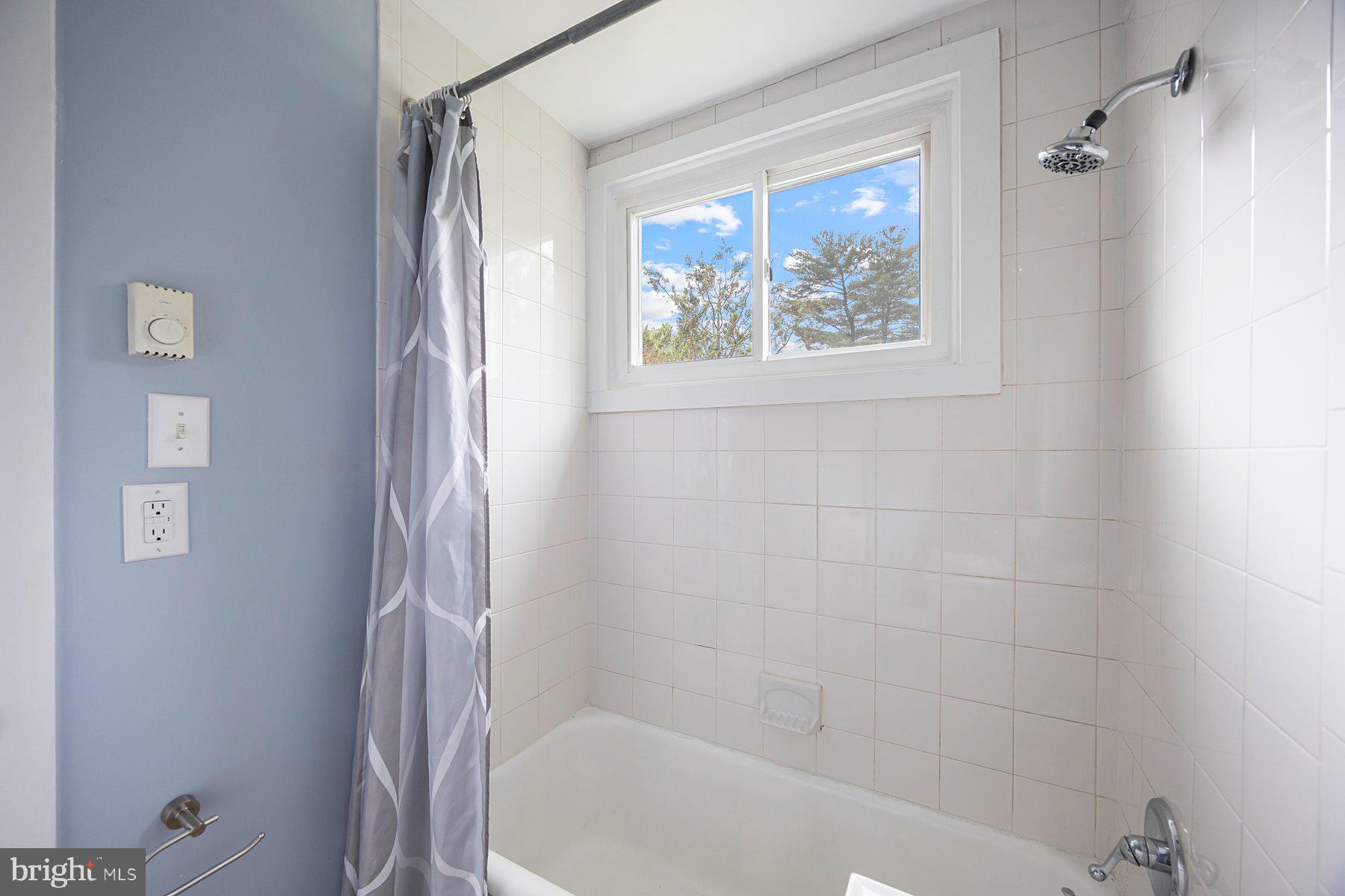 8-A Laurel Hill Rd