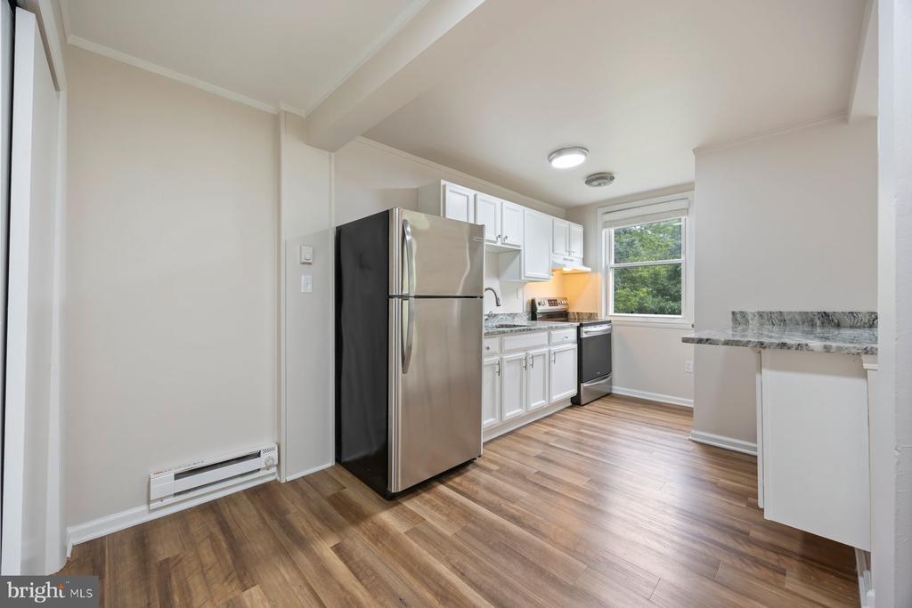 8-A Laurel Hill Rd