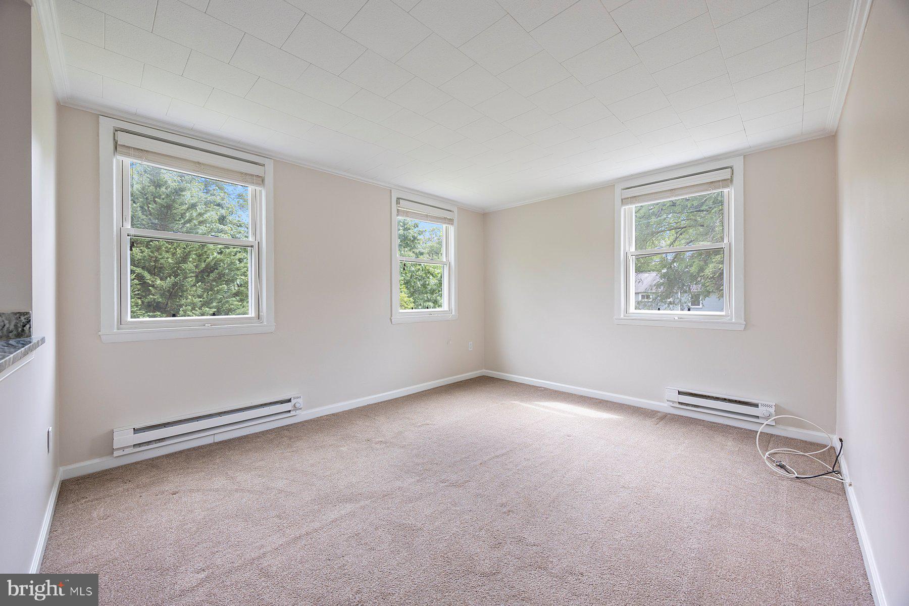 8-A Laurel Hill Rd
