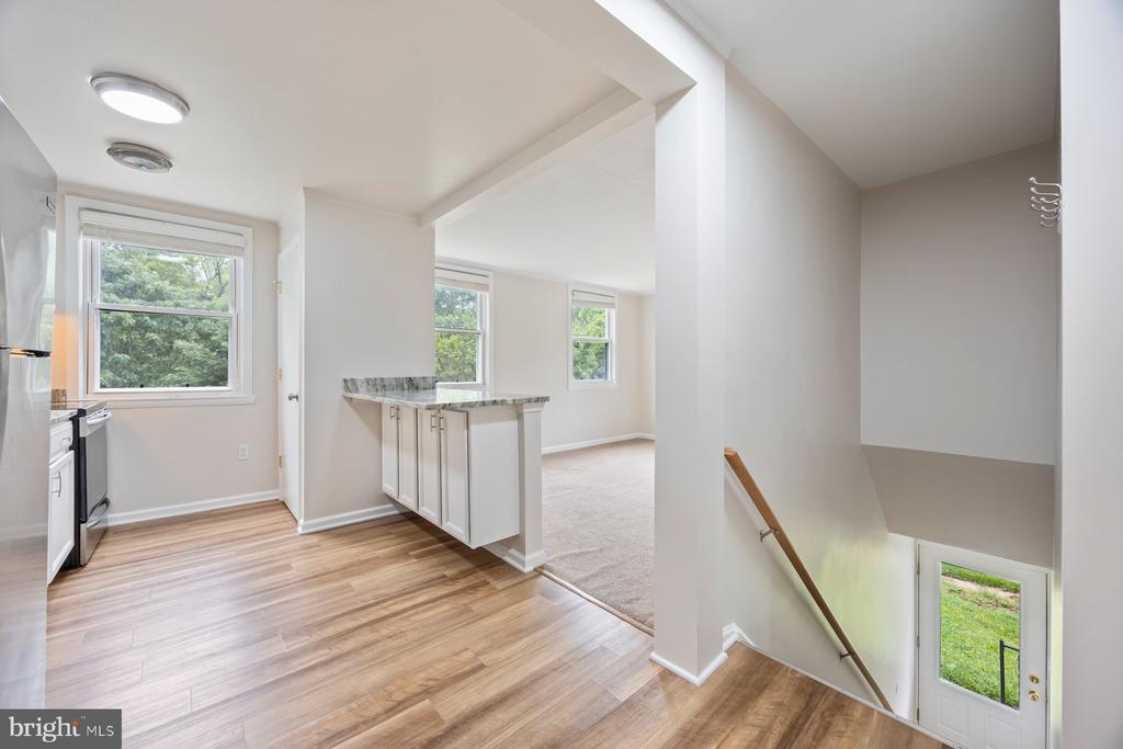 8-A Laurel Hill Rd