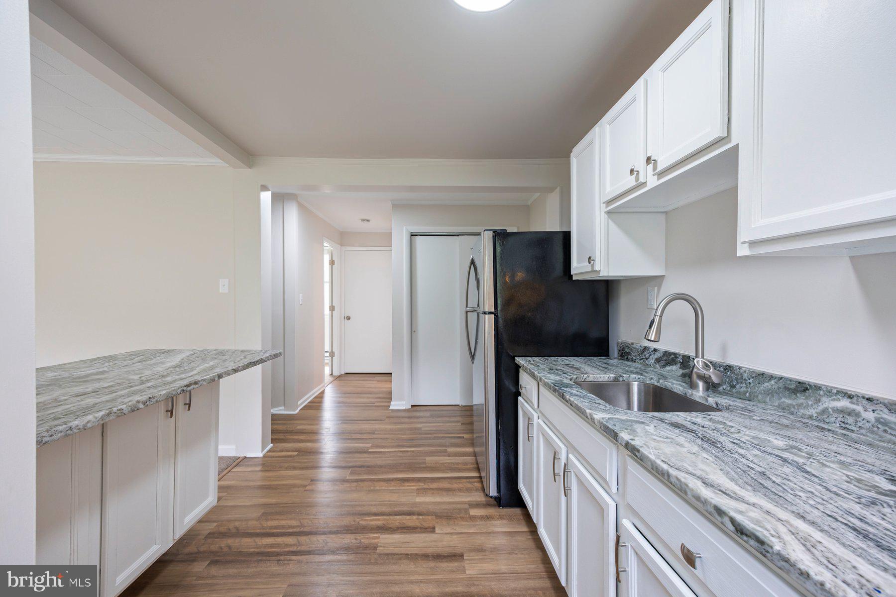 8-A Laurel Hill Rd
