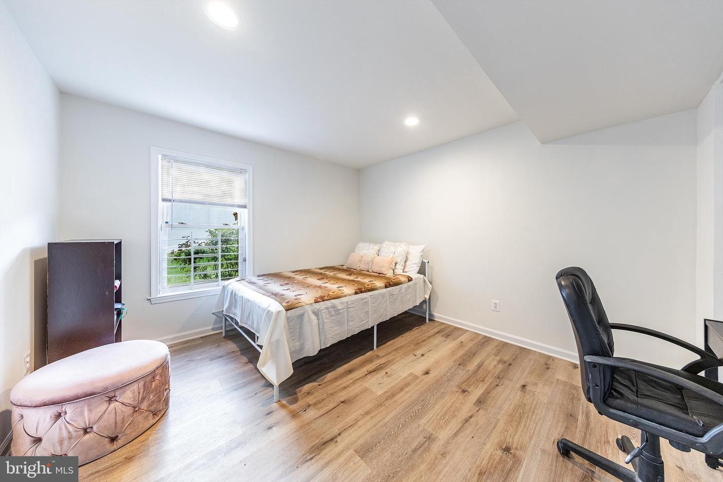 11102 Navigators Ct