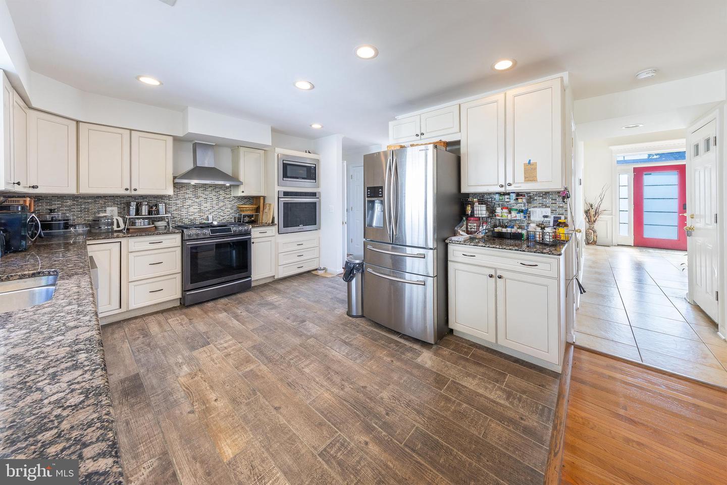11102 Navigators Ct