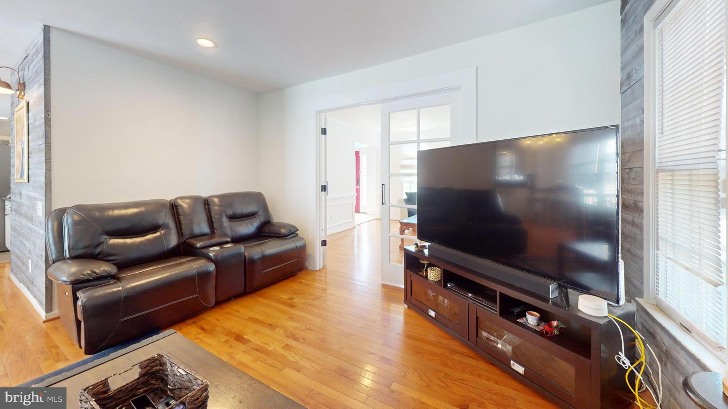 11102 Navigators Ct