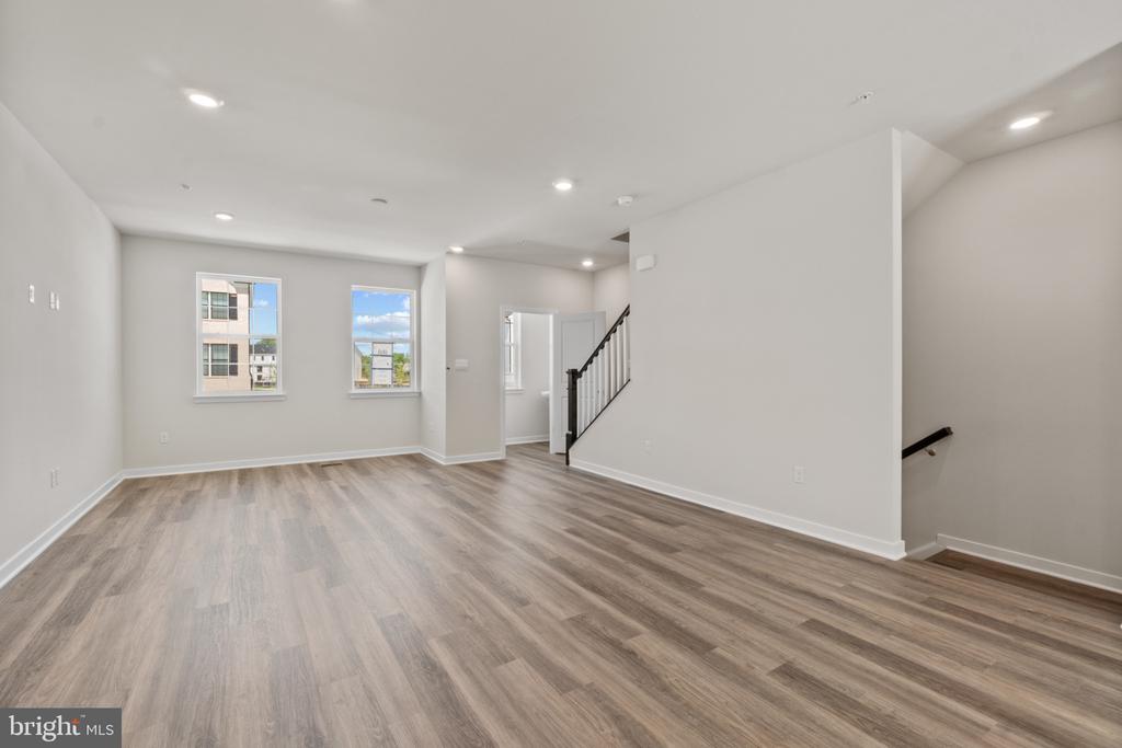 16635 GREEN GLADE DRIVE