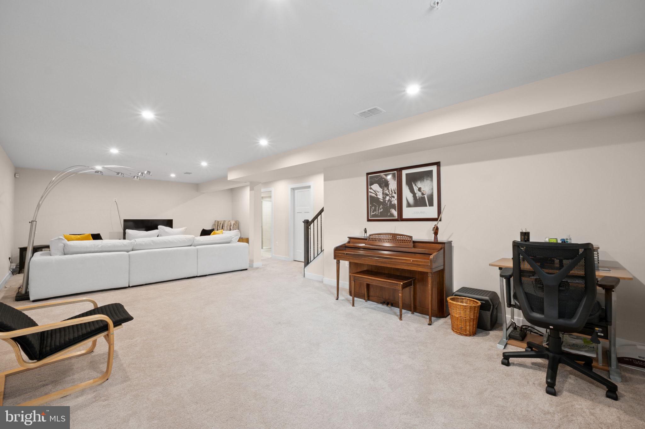 14905 TOWNSHEND TERRACE AVENUE