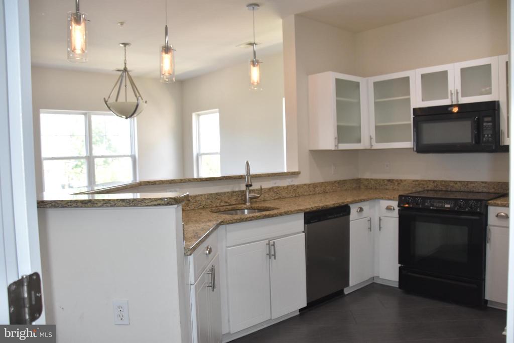 3032 Bellamy Way #5