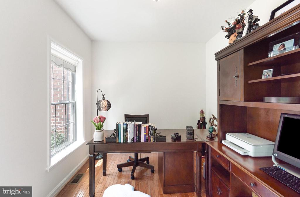 12118 OLD FORT ROAD