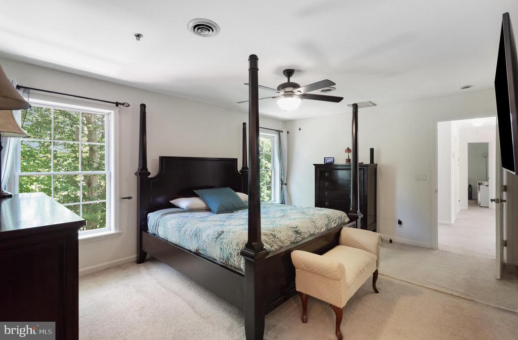 12118 OLD FORT ROAD