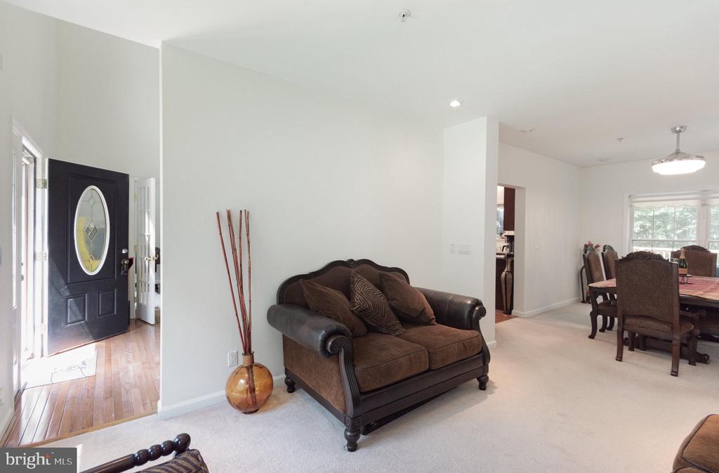 12118 OLD FORT ROAD