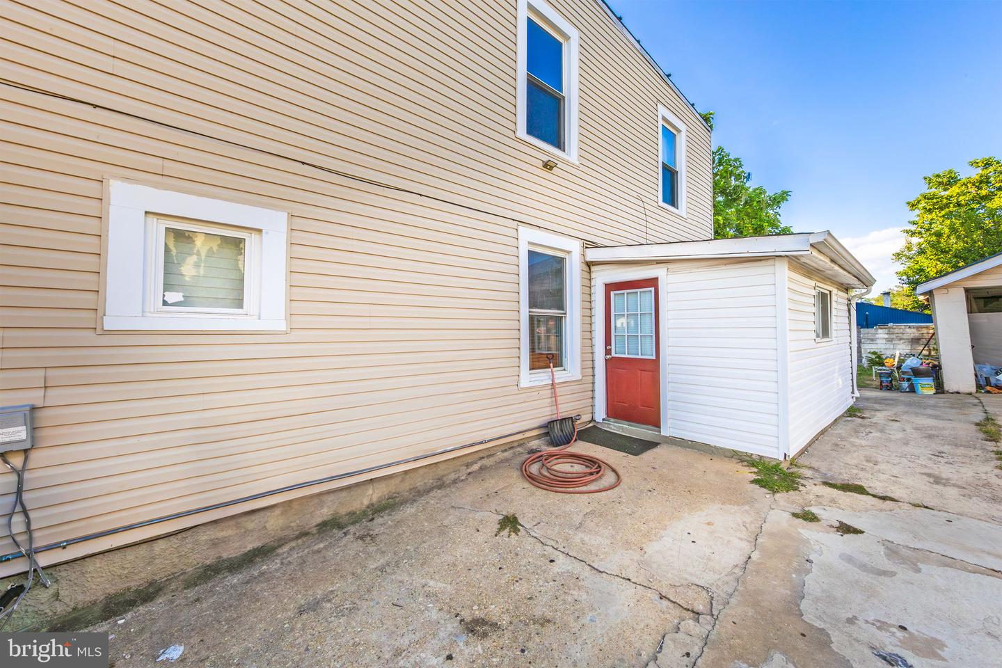 1603 Warren Ave