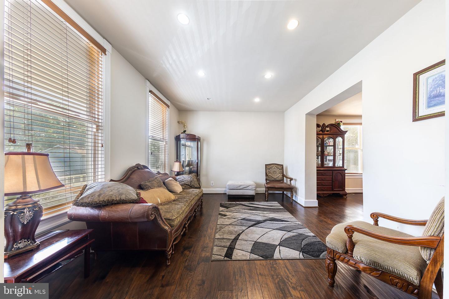 1603 Warren Ave