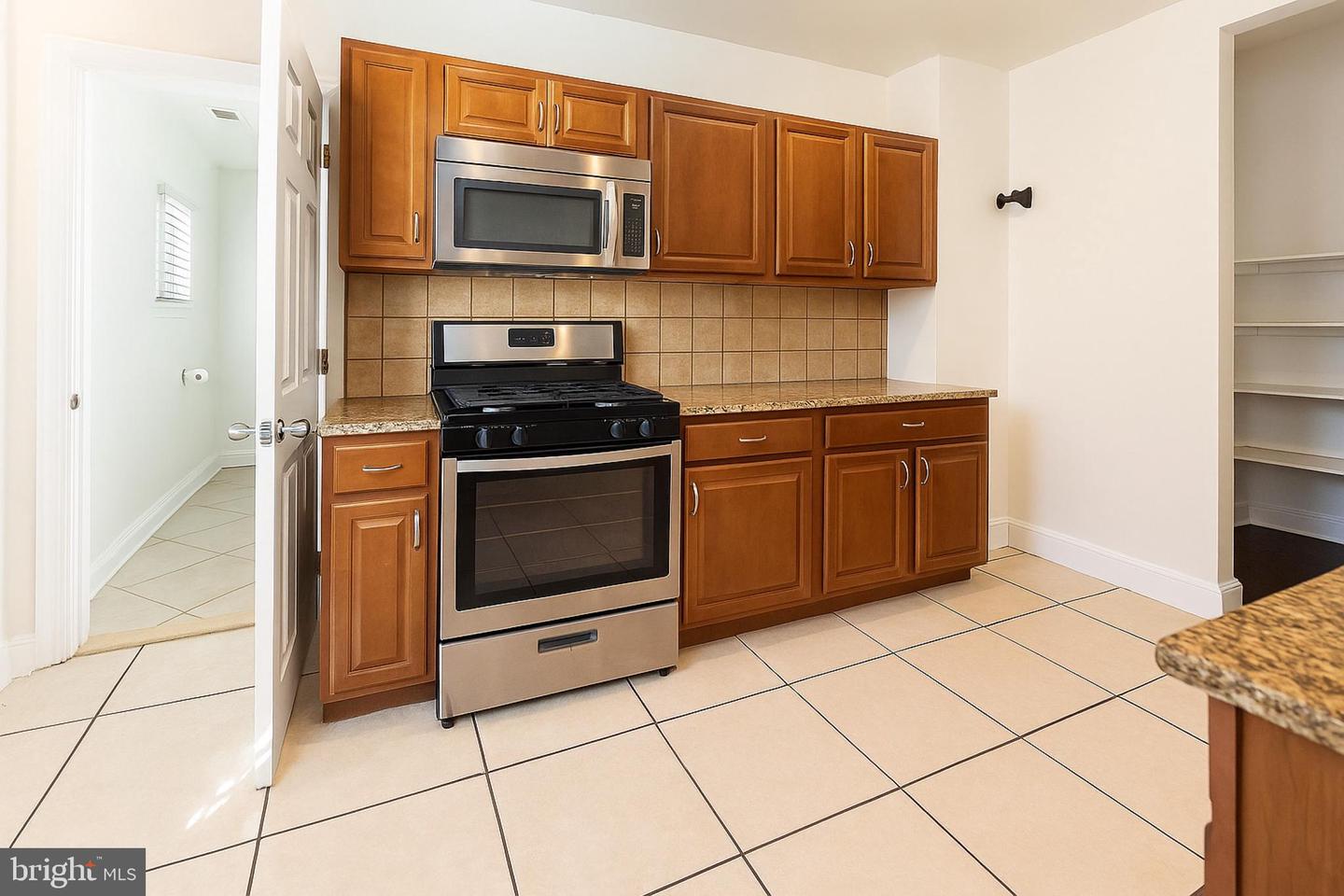1603 Warren Ave