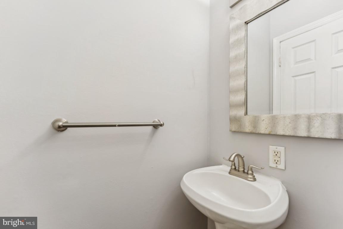 11009 McKay Rd