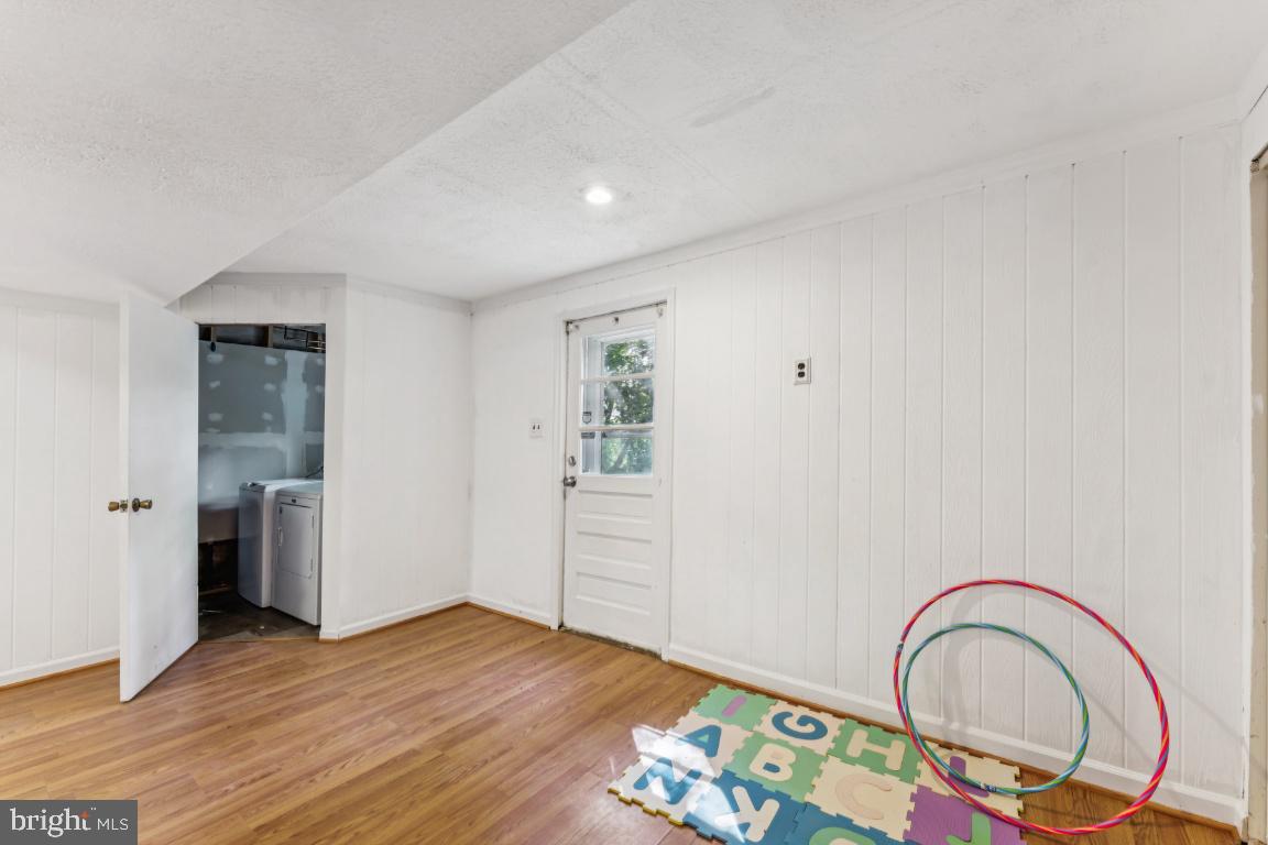 11009 McKay Rd
