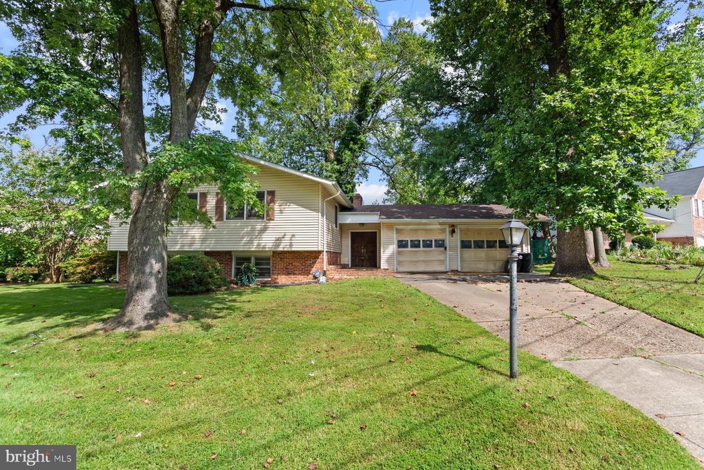 5800 Sir Galahad Rd