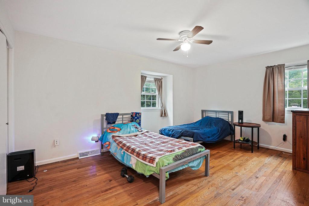 13034 CLARION ROAD