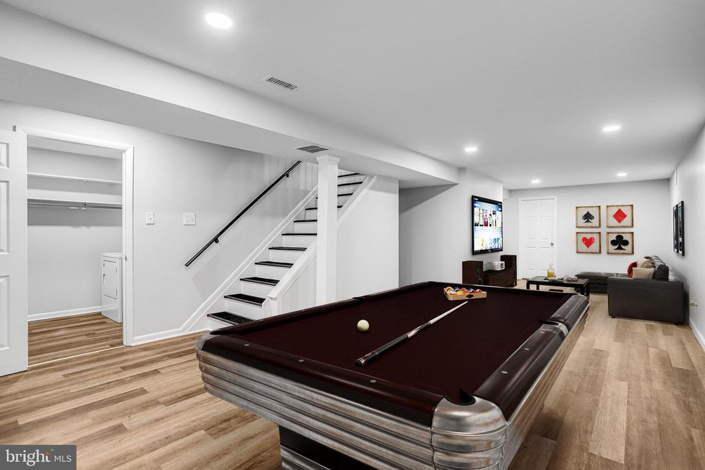 2114 GLENDORA DRIVE