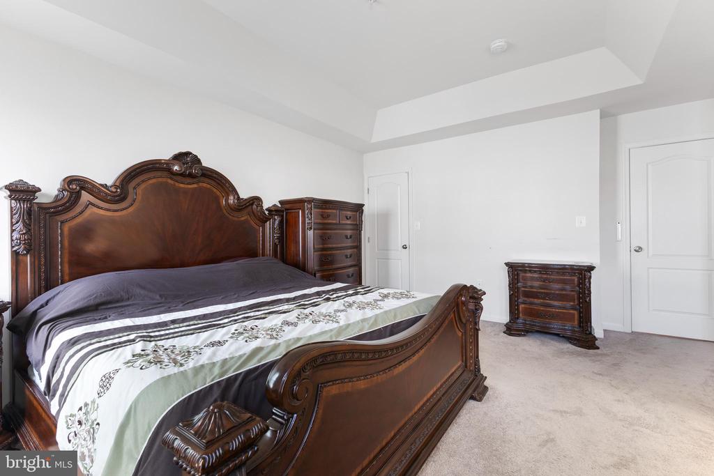 10606 PRESIDENTIAL PARKWAY