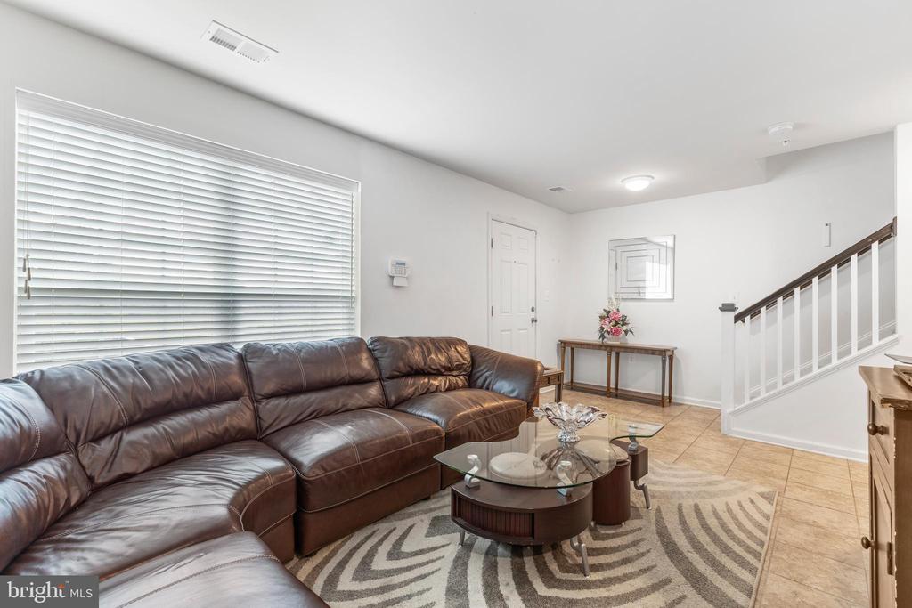 10606 PRESIDENTIAL PARKWAY