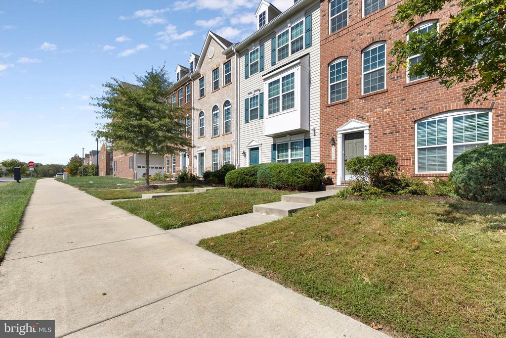 10606 PRESIDENTIAL PARKWAY
