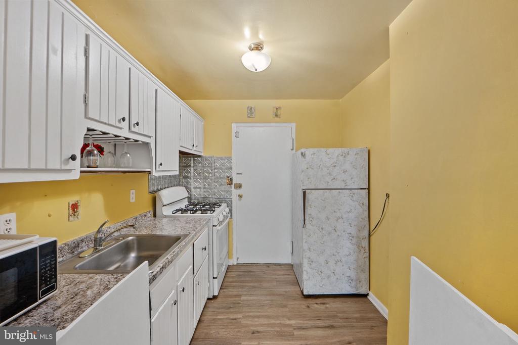 3450 TOLEDO TERRACE 502