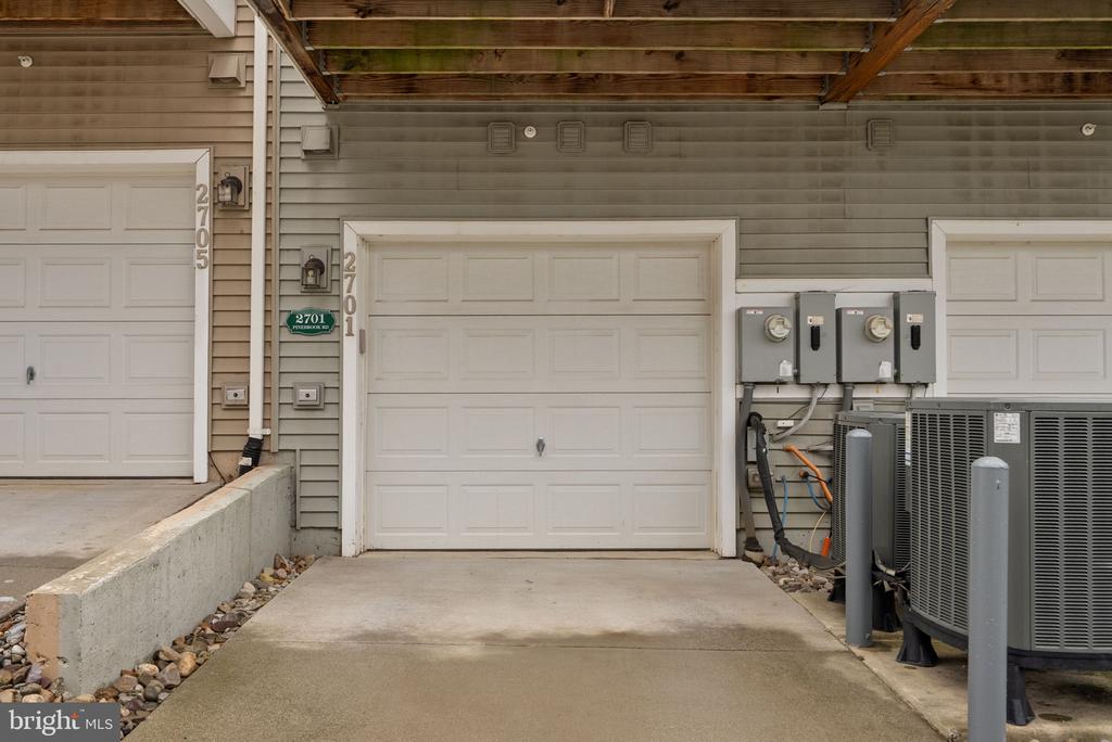 2701 PINEBROOK ROAD