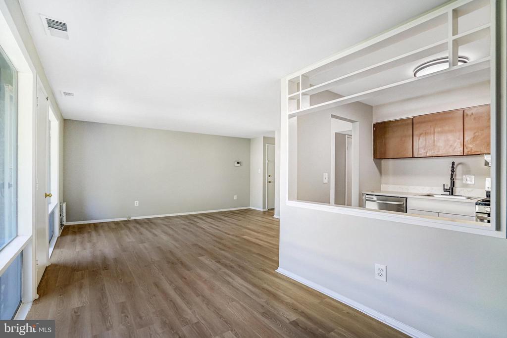 546 WILSON BRIDGE DRIVE 6747 C-1